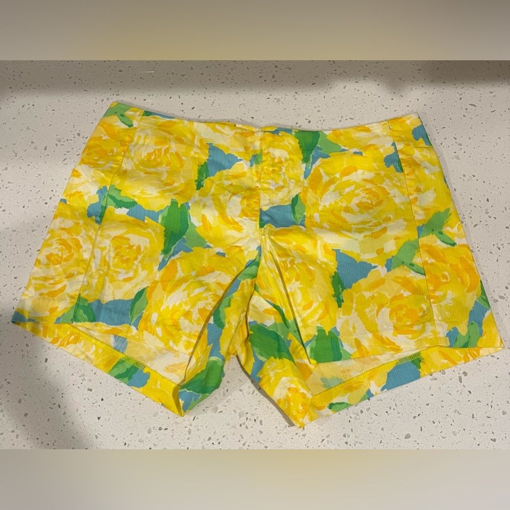 Lilly Pullitzer Deenie Short in Yellow First Impressions